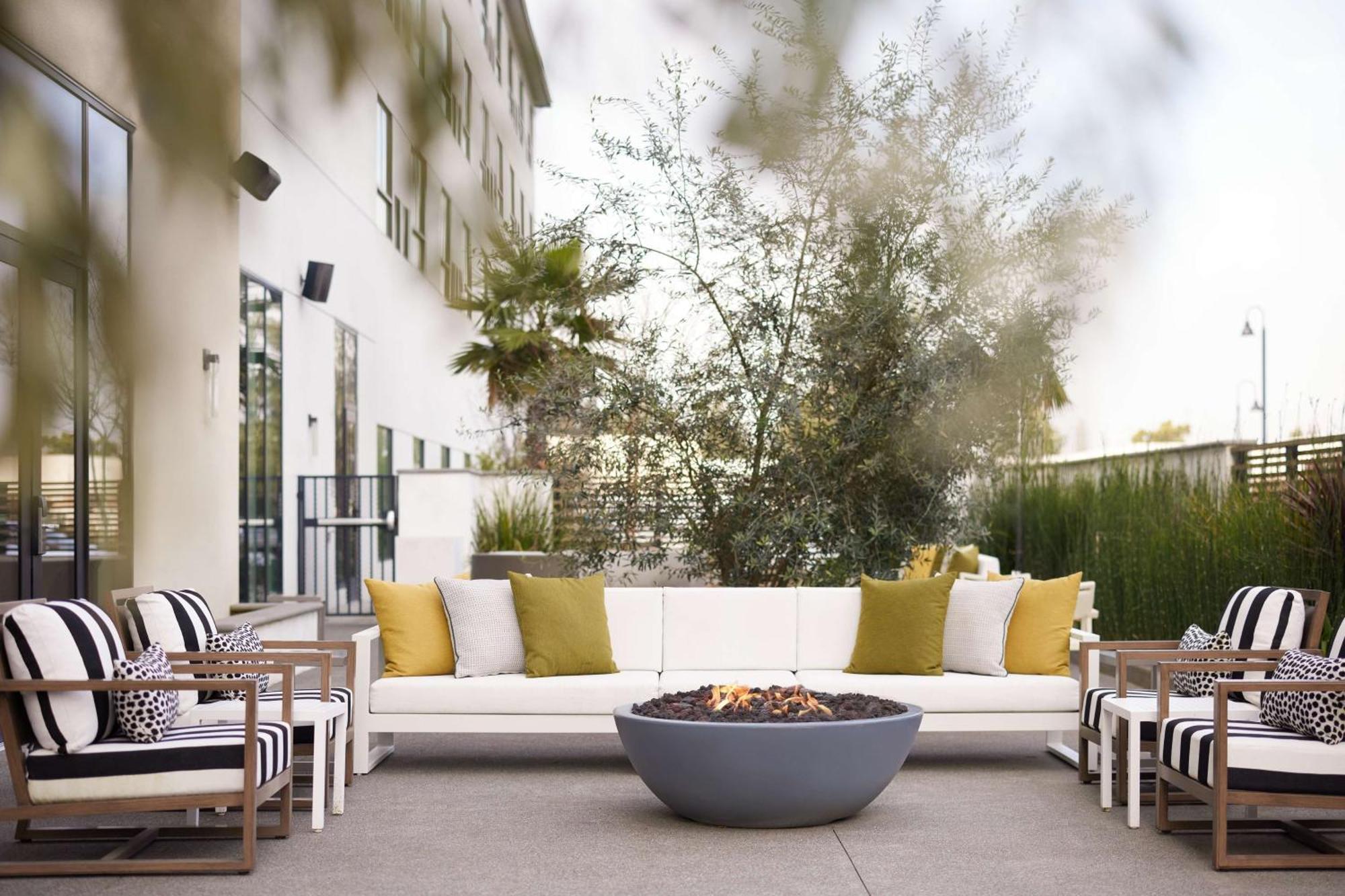 Cambria Hotel Sonoma Wine Country Rohnert Park Exterior foto