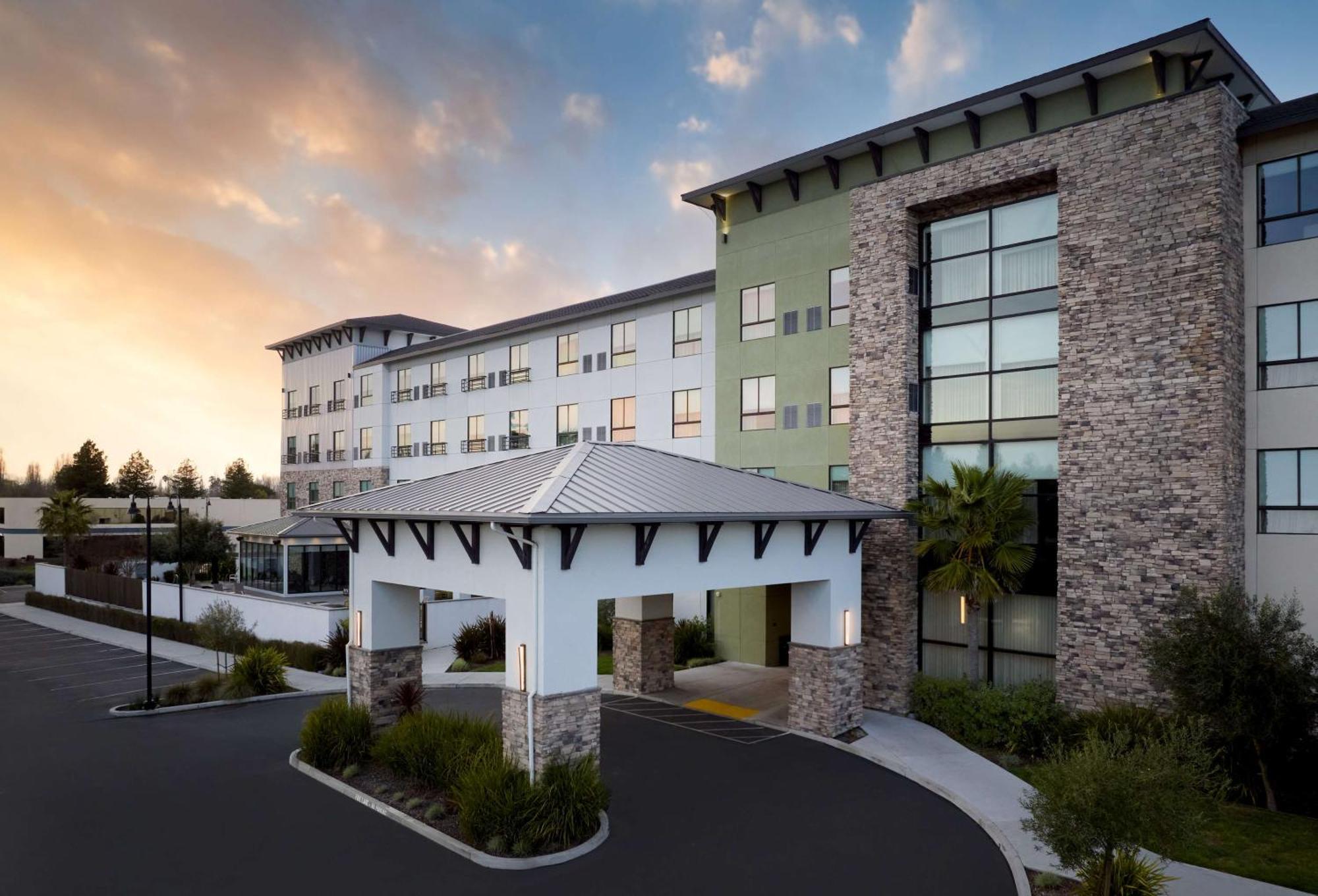 Cambria Hotel Sonoma Wine Country Rohnert Park Exterior foto